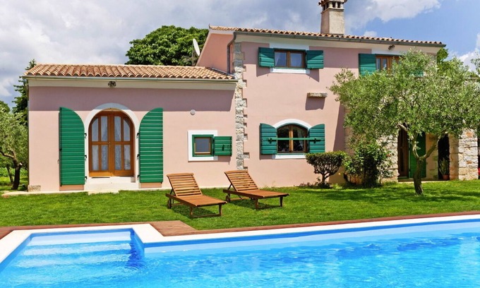 Smoljanci Villa | Maison de vacances Franciska * 3000 m2 de jardin avec oliveraie, piscine privée