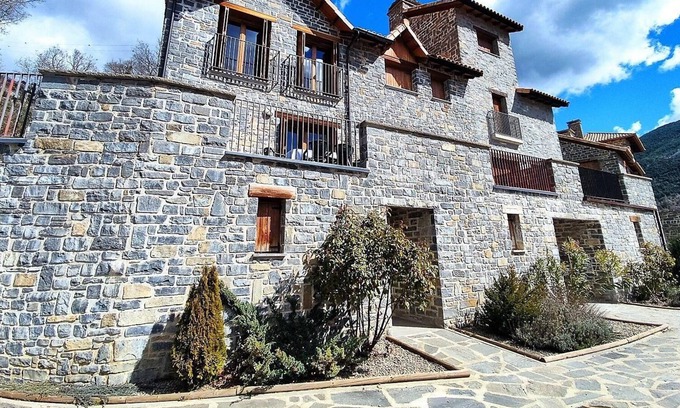 Gavin Maison | Holiday house Gavin for 1 - 7 persons with 3 bedrooms - Twin house
