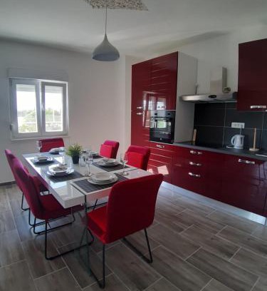 Zemunik Donji Appartement | Holiday House Ivan