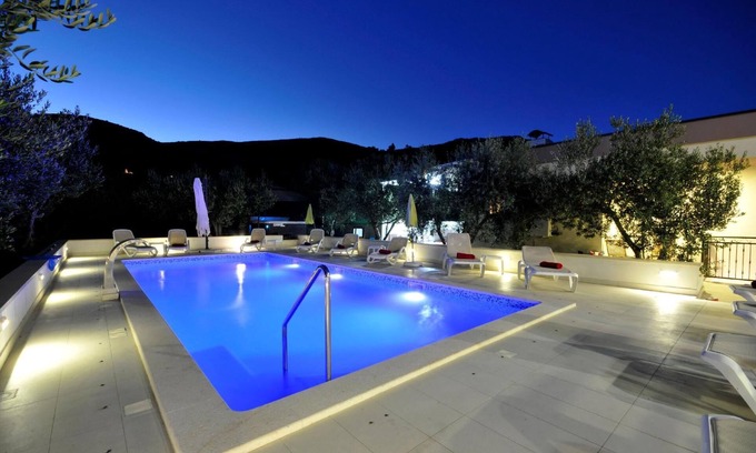 Kastel Stafilic Maison | Maison de vacances Kaštel Štafilić pour 1 - 14 personnes avec 7 chambres à coucher - Maison de vacan