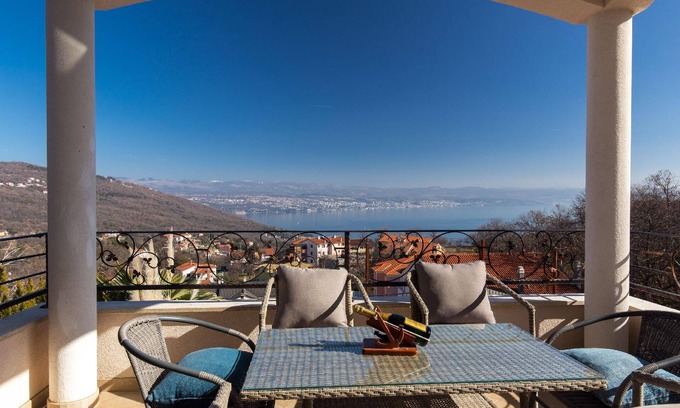 Opric Maison | Maison de vacances Lovran pour 1 - 12 personnes avec 5 chambres à coucher - Maison de vacances
