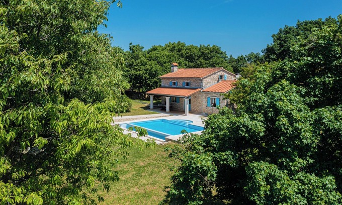 Bibici Maison | Maison de vacances Pićanci * endroit calme et isolé, jardin de 3800 m2, piscine privée