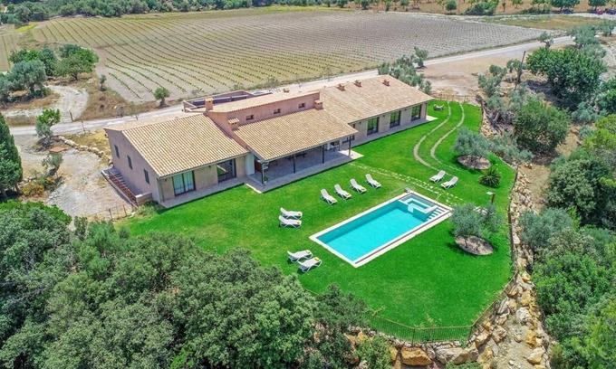 Binibona Maison | Holiday house Selva for 1 - 12 persons with 6 bedrooms - Holiday home