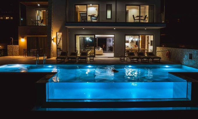 Galatas Maison | Holiday house Stalos for 1 - 14 persons with 6 bedrooms - Holiday house