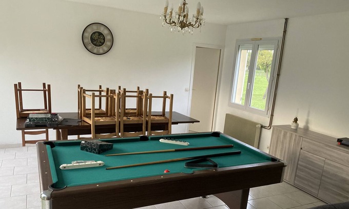 Surgeres Maison | Holiday house "Villa des Truffiers" with garden and Wi-Fi