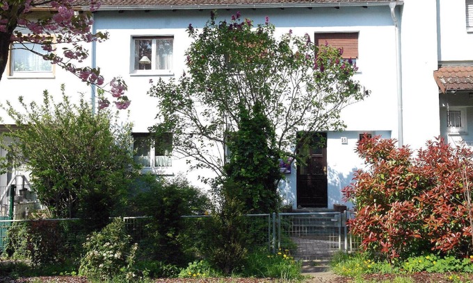 Bierstadt Maison | Holiday house Wiesbaden for 1 - 4 persons with 3 bedrooms - Row house