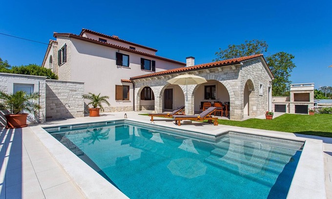 Bicici Maison | Holiday house with a private swimming pool and garden
