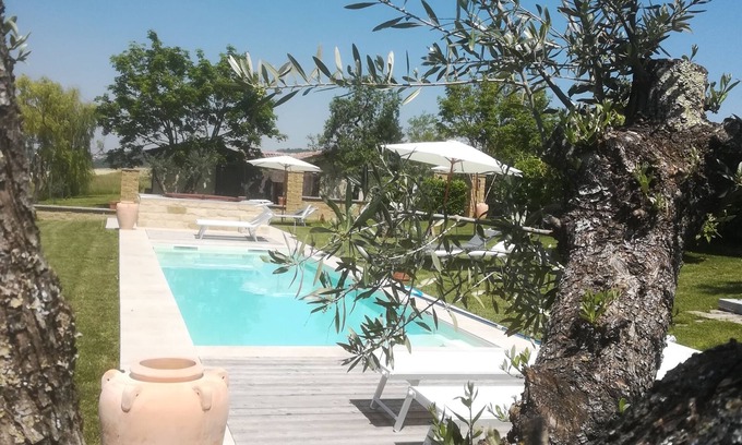 Ottiglio Maison | Maison de vacances avec jardin, piscine, bain à remous, fitness et sauna