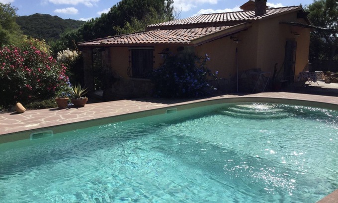 Gonnesa Cottage | Maison de vacances avec jardin et piscine
