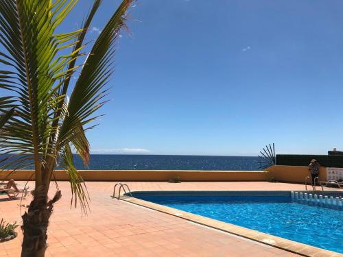 Playa de la Calera Appartement | Holiday in Playa Calera - Swimming pool