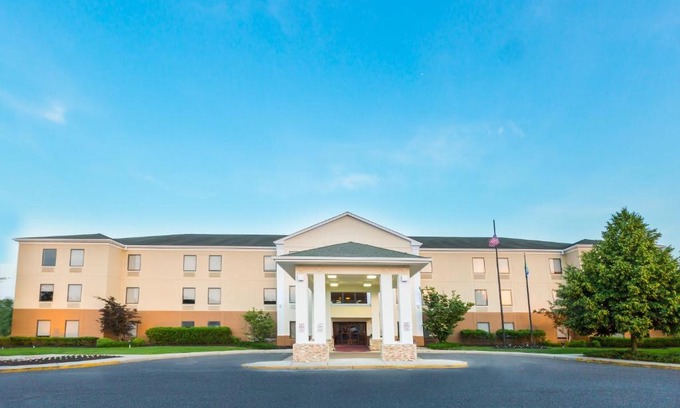Westampton Hôtel | Holiday Inn Express & Suites Burlington - Mount Holly by IHG