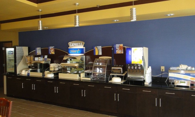 George West Hôtel | Holiday Inn Express and Suites George West by IHG