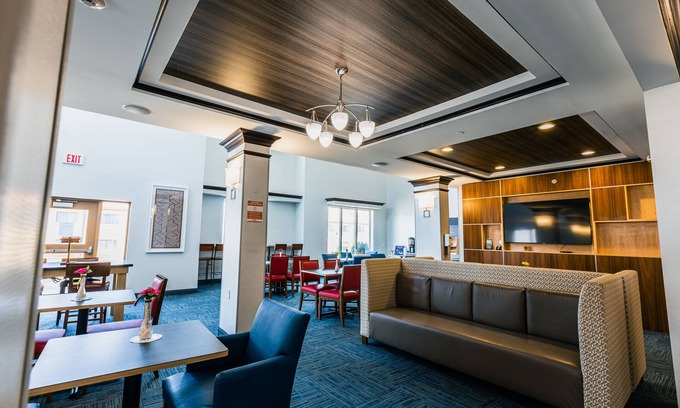 Hamburg Hôtel | Holiday Inn Express Hotel & Suites Hamburg by IHG