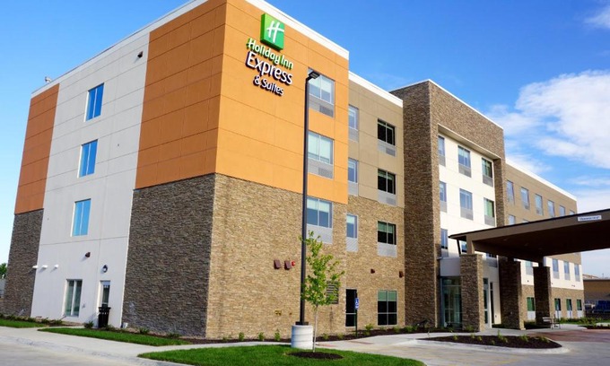 Millard Hôtel | Holiday Inn Express & Suites Omaha - Millard Area by IHG