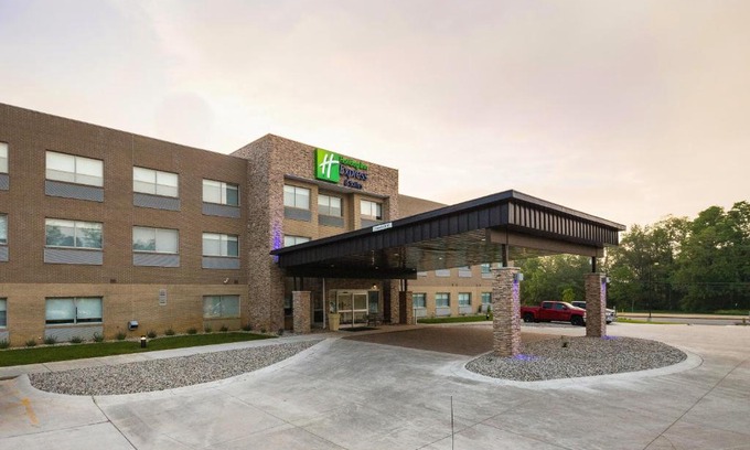 Portage Hôtel | Holiday Inn Express & Suites - Portage by IHG