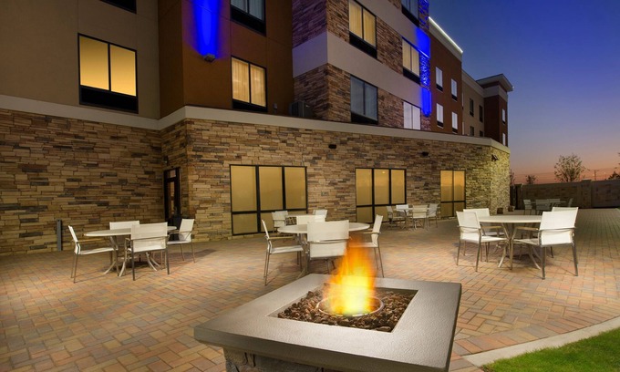 Waco Hôtel | Holiday Inn Express & Suites Waco South by IHG