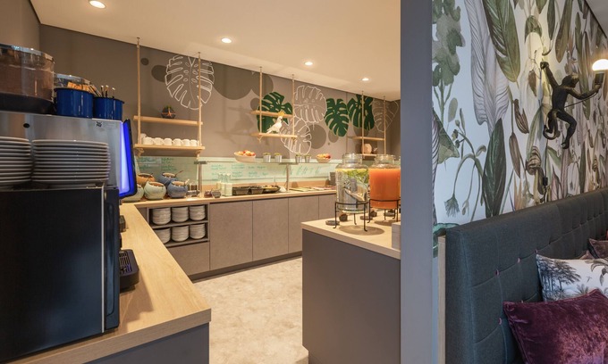 Neuenland Hôtel | Holiday Inn - the niu, Crusoe Bremen Airport by IHG