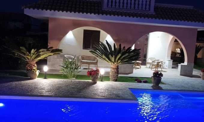 Santa Maria del Focallo Villa | Maison avec piscine à quelques mètres de la mer