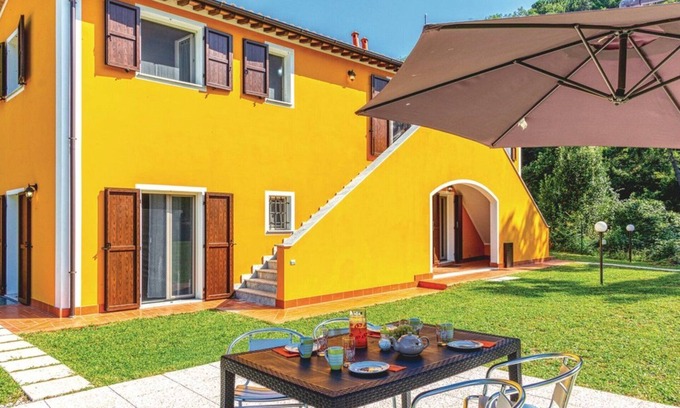 Carrara Maison | Holiday Raffaello
