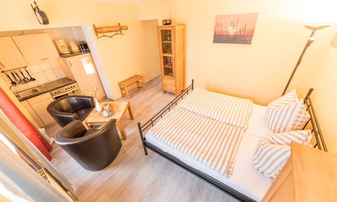Stralsund Appartement | Chambre de vacances III - Chambre de vacances Zur Quelle
