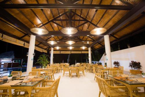 San Vicente Hôtel | Holiday Suites Port Barton
