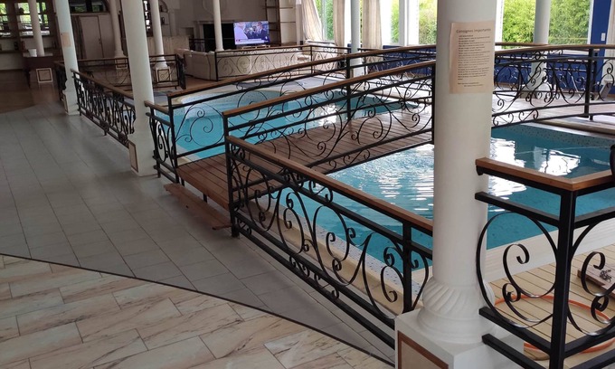 Villers-Outreaux Maison | Holiday villa 700 m2 heated swimming pool Tennis court