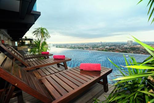 Taman Century Hôtel | Holiday Villa Johor Bahru City Centre