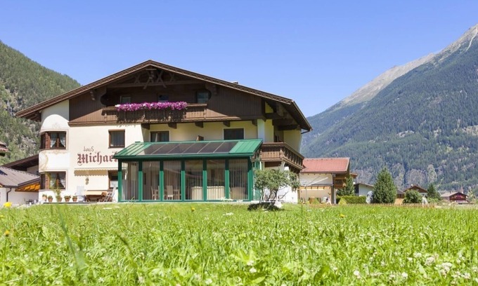 Runhof Appartement | Vacances dans un endroit idéal - hiver et été - meilleurs domaines skiables (par exemple Sölden) à proximité