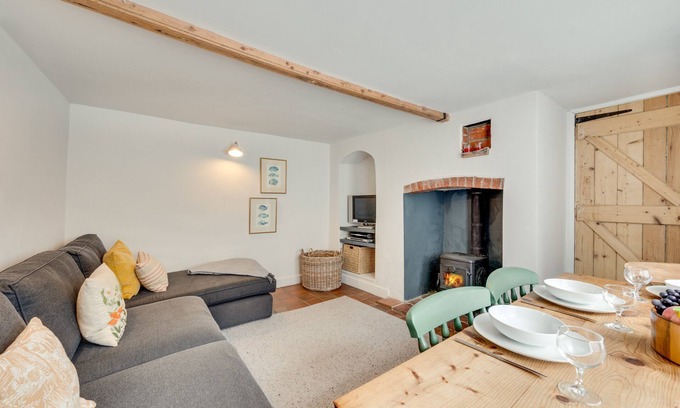 Cley next the Sea Maison | Hollyhock Cottage - Deux Chambres Maison, Couchages 4