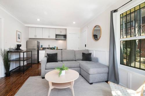 The Flats Appartement | Hollywood Haven Updated 1BR Apt near Sunset Blvd