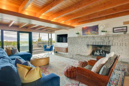 Tucson Maison | Hollywood Hills of Tucson 20 Acres, Pool, Hot Tub