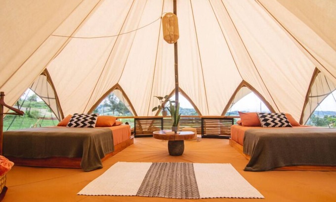Dominical Location De VR | Holos Retreat Center: The Entire Ridge Basecamp