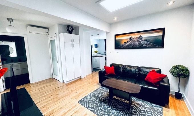 Viauville Appartement | Homa 2 | A haven of light | WiFi | Workdesk | AC