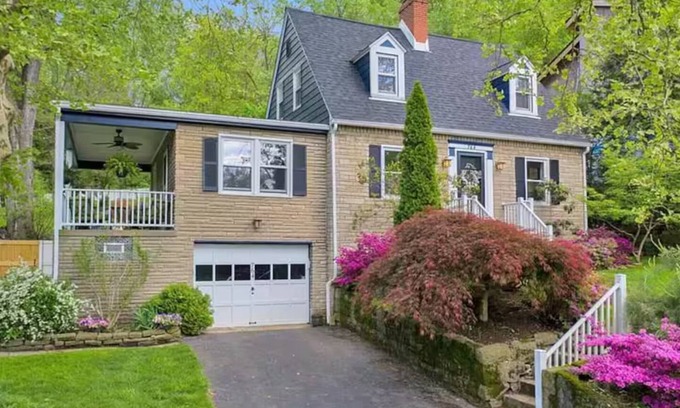 Churchhill Maison | Home Away from Home