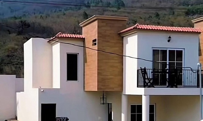 Zona 3 Maison | Home away from home!