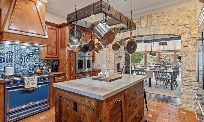 Van Zandt County Maison | Home away from Home! Ranch house with full gym
