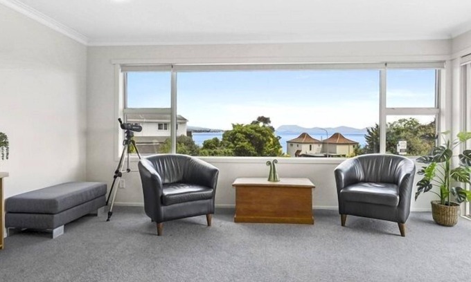 Taupo Maison | Base: 6 Extra: $30 78 Mere Road, Taupo