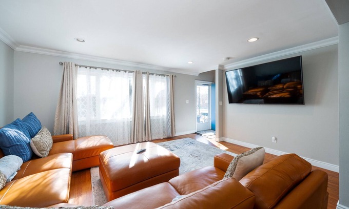 Linden Maison | Home in Linden