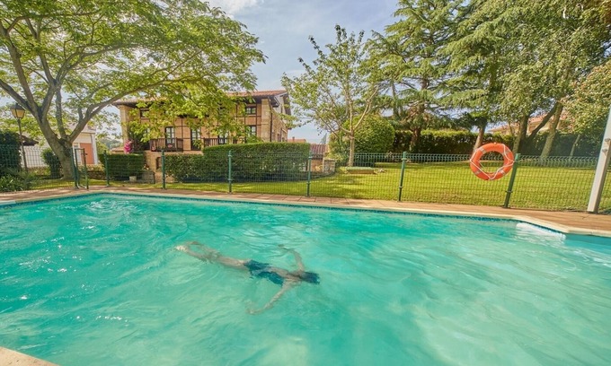 Orena Cottage | Home in Oreña · 8 bedrooms · 11 beds · 8 baths