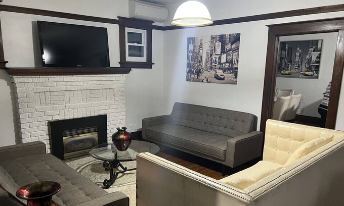 Port Colborne Maison | Home in Port Colborne near Niagara's best beaches, parks and attractions.