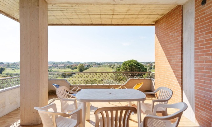 Tuoro sul Trasimeno Appartement | Appartement élégant avec piscine et salle de sport sur le lac Trasimène
