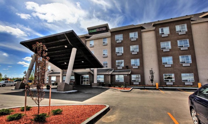 Regina Appartement | Home Inn & Suites Regina East