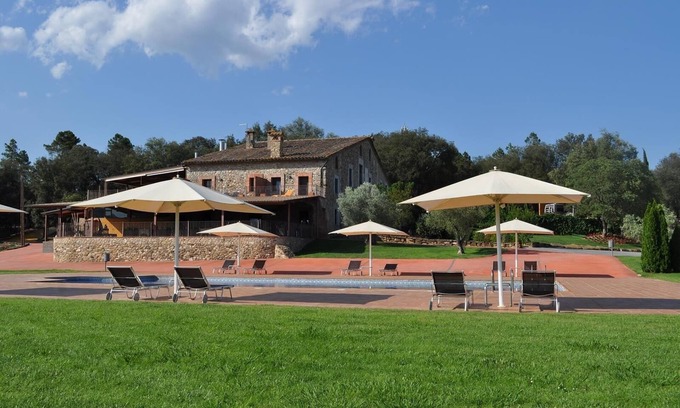 Sant Gregori Maison | Accueil "Luxury Stone Villa With Private Forest" avec piscine, Wi-Fi, jardin et terrasse