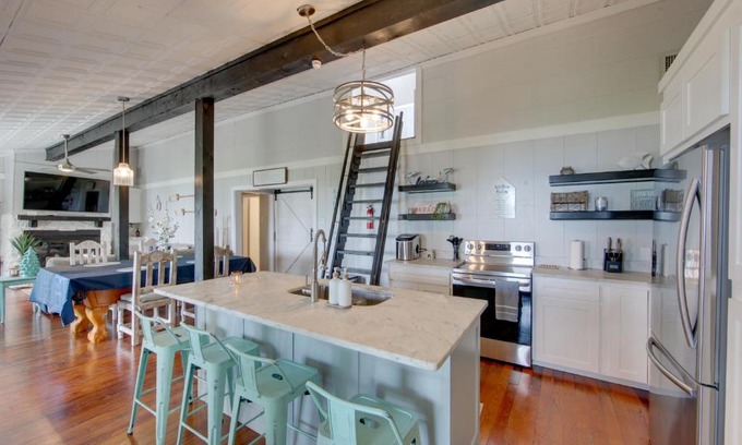 Dogwood Maison | Home On Lake Bob Sandlin with Private Boat Dock!