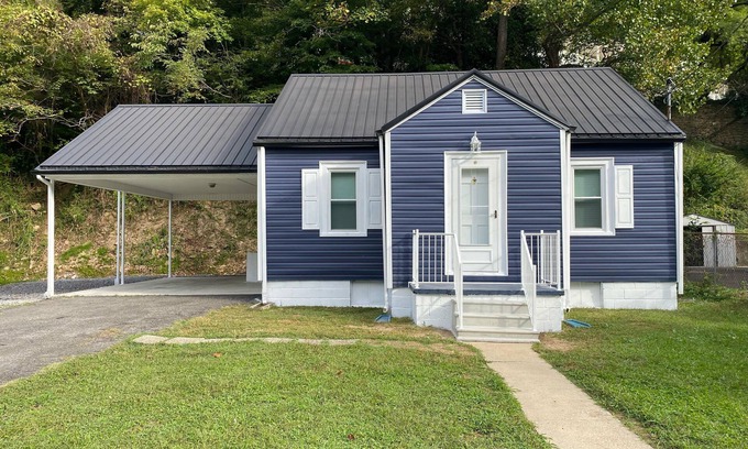 Grundy Maison | Home Rental for ATV Riders and Traveling Workers. Spearhead Trails in Grundy, VA