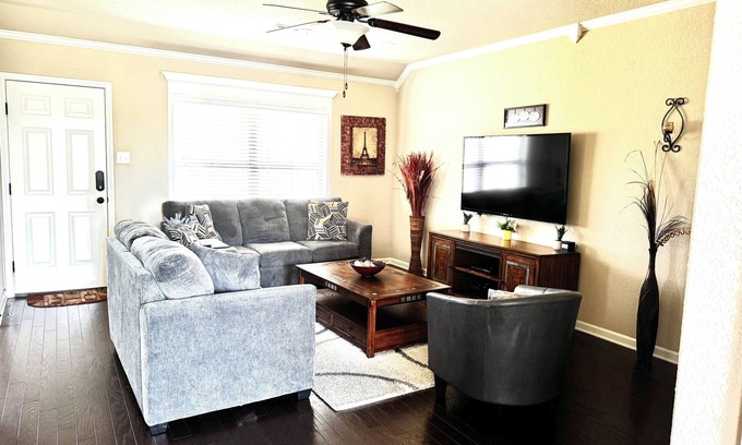 Conway Maison | Home Sweet Home!