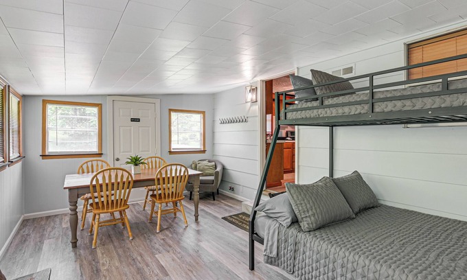 Bluewell Maison | Home w/ Bunkroom: 2 Mi to Hatfield & McCoy Trail