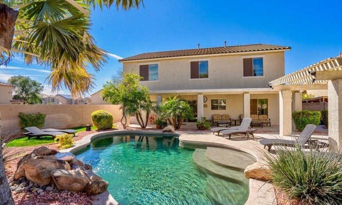 Glenhurst Maison | Home w/ Heated Pool | Min to Spring Training | Game Room