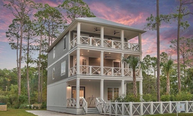 San Juan Maison | Home w/private pool, walk to deeded Beach Access, FREE 6 Seater Golf Cart!