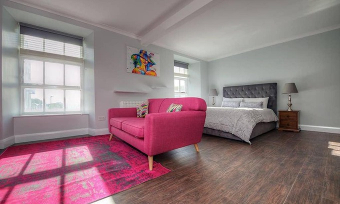 Galway City Centre Appartement | Home with a View